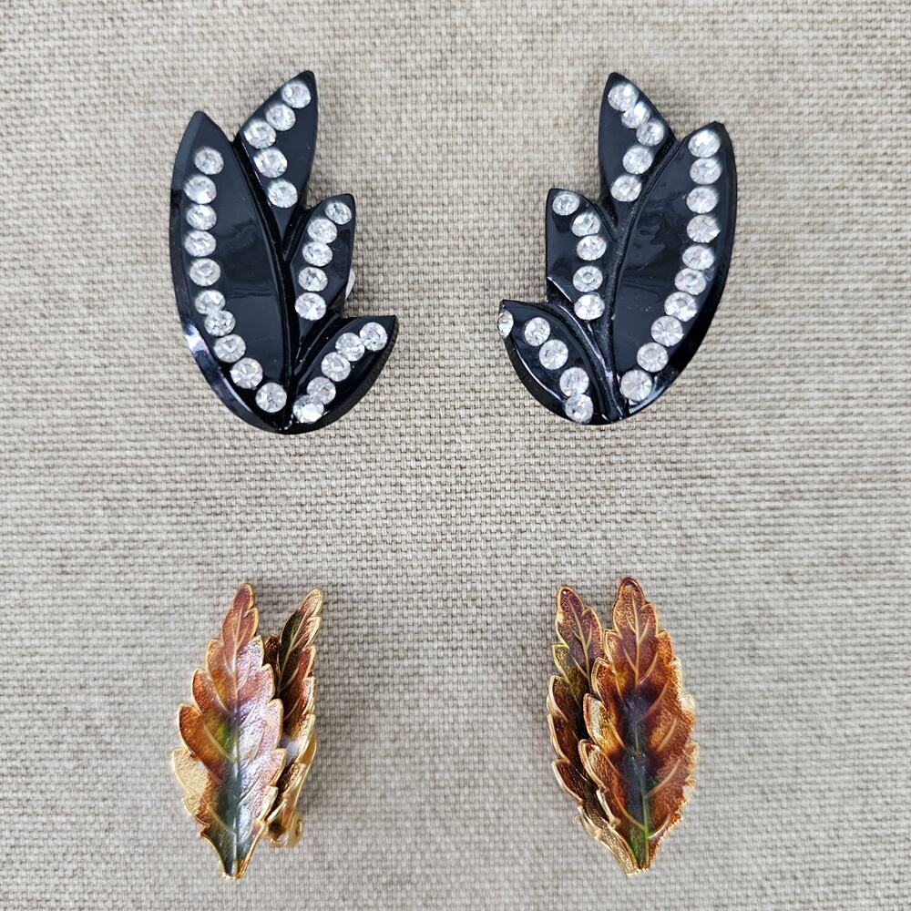 VTG 2 pair clip on earrings Weiss autumn leaves black and stones jewelry